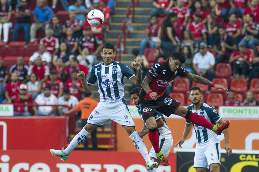Rayados vacunó con tres tantos a Xolos