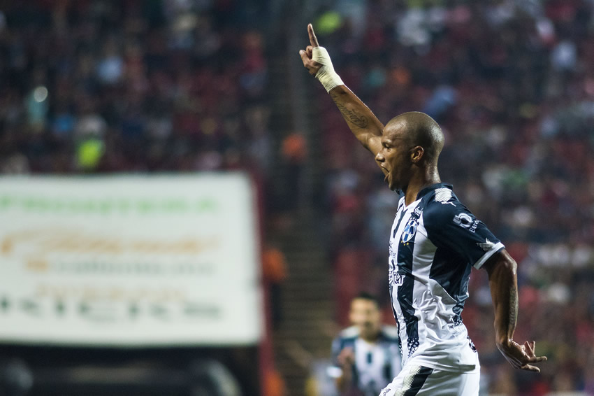 Rayados vacunó con tres tantos a Xolos
