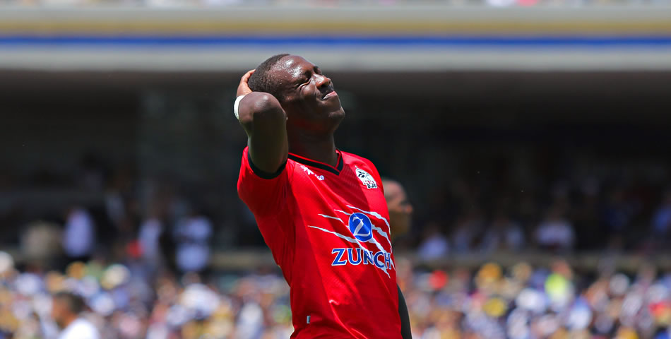 Pumas vuelve a ganar y acaba con invicto de Lobos