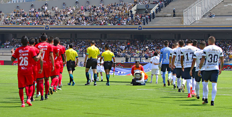 Pumas vuelve a ganar y acaba con invicto de Lobos