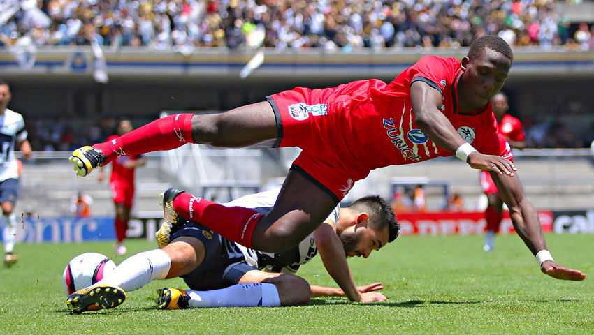 Pumas vuelve a ganar y acaba con invicto de Lobos