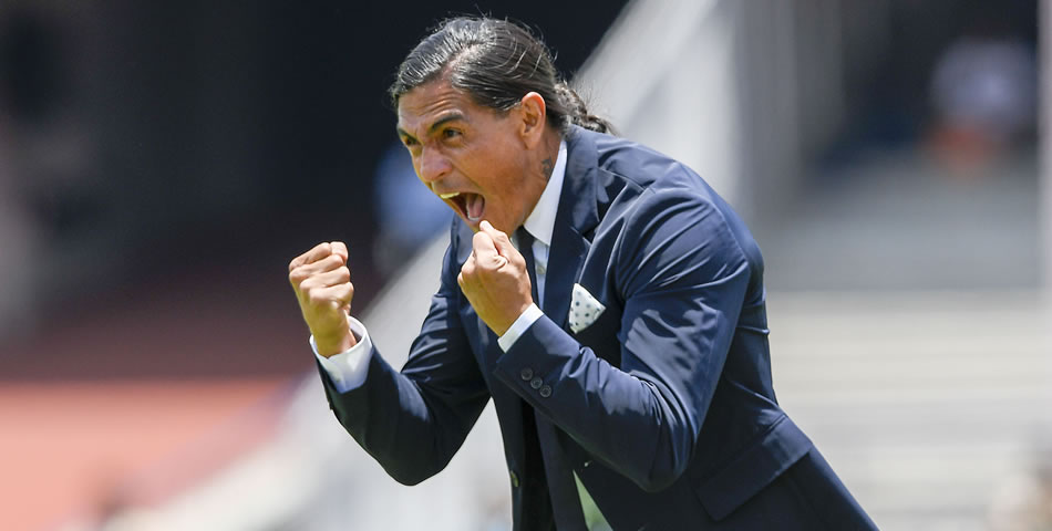 Pumas vuelve a ganar y acaba con invicto de Lobos