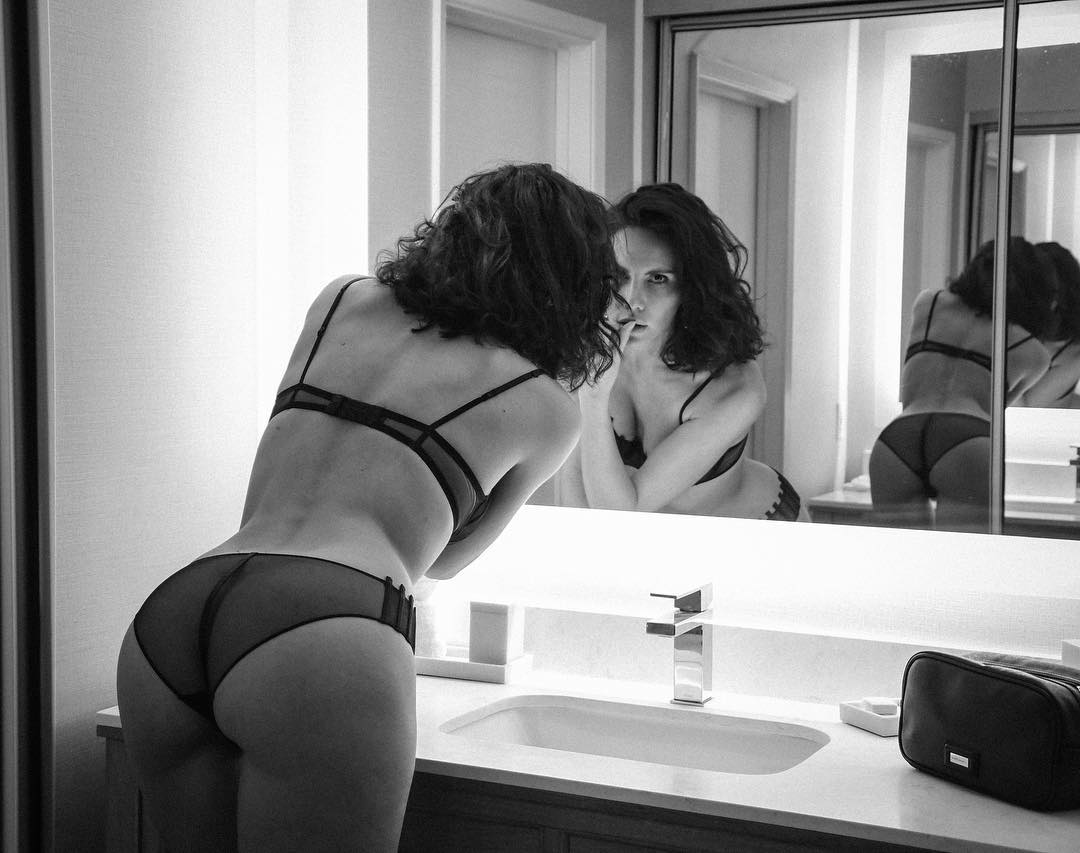 Andja Lorein, el lado más bello y sensual de París.