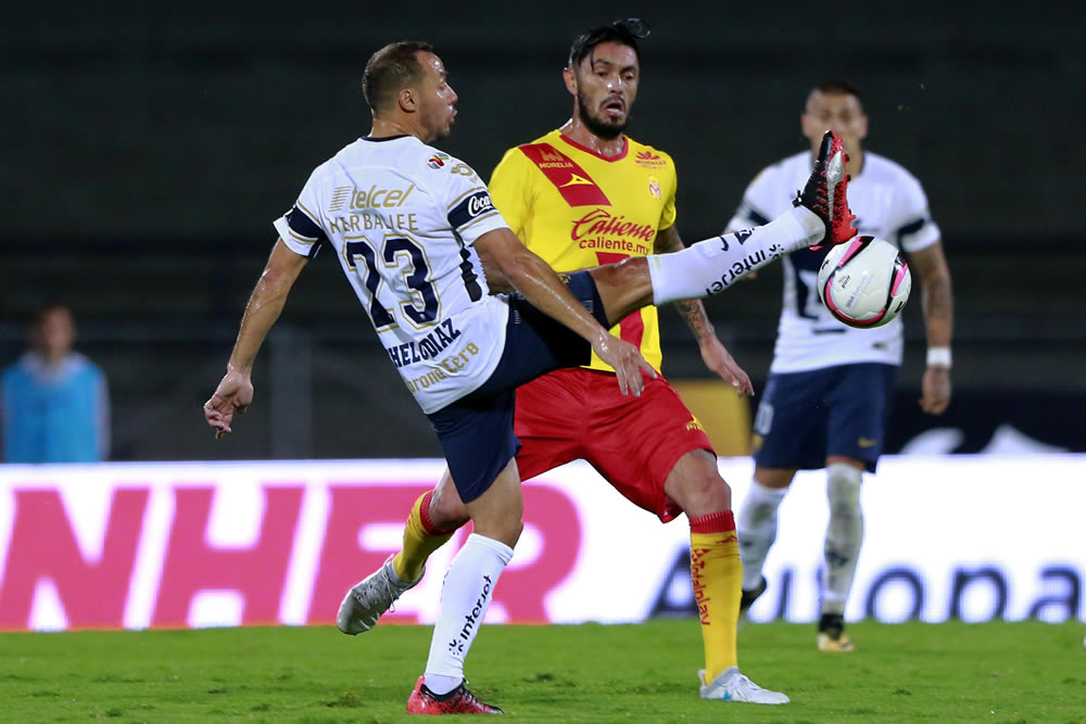 Díaz poco pudo hacer, su debut pasó en la sombra.