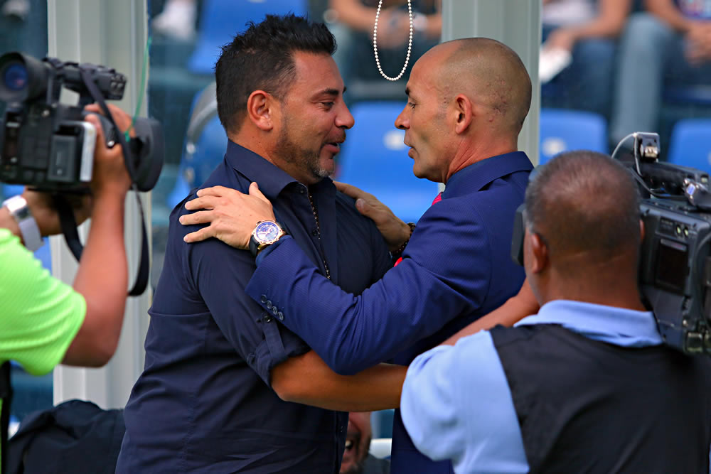 Aldrete metió golazo, Corona no dejaba pasar nada y Avilés Hurtado empató.