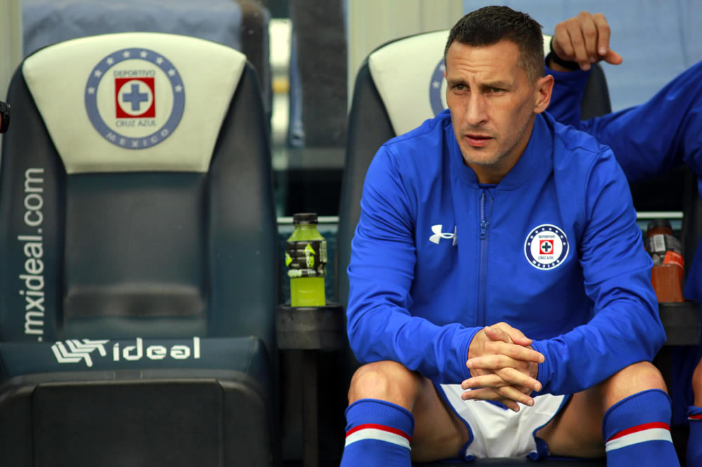 Aldrete metió golazo, Corona no dejaba pasar nada y Avilés Hurtado empató.