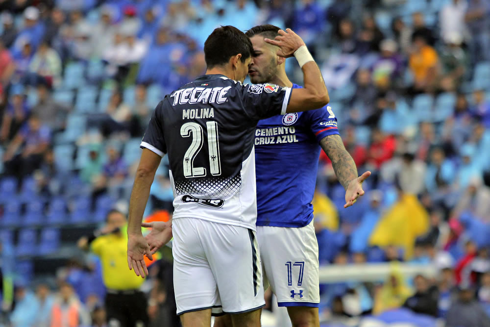 Aldrete metió golazo, Corona no dejaba pasar nada y Avilés Hurtado empató.