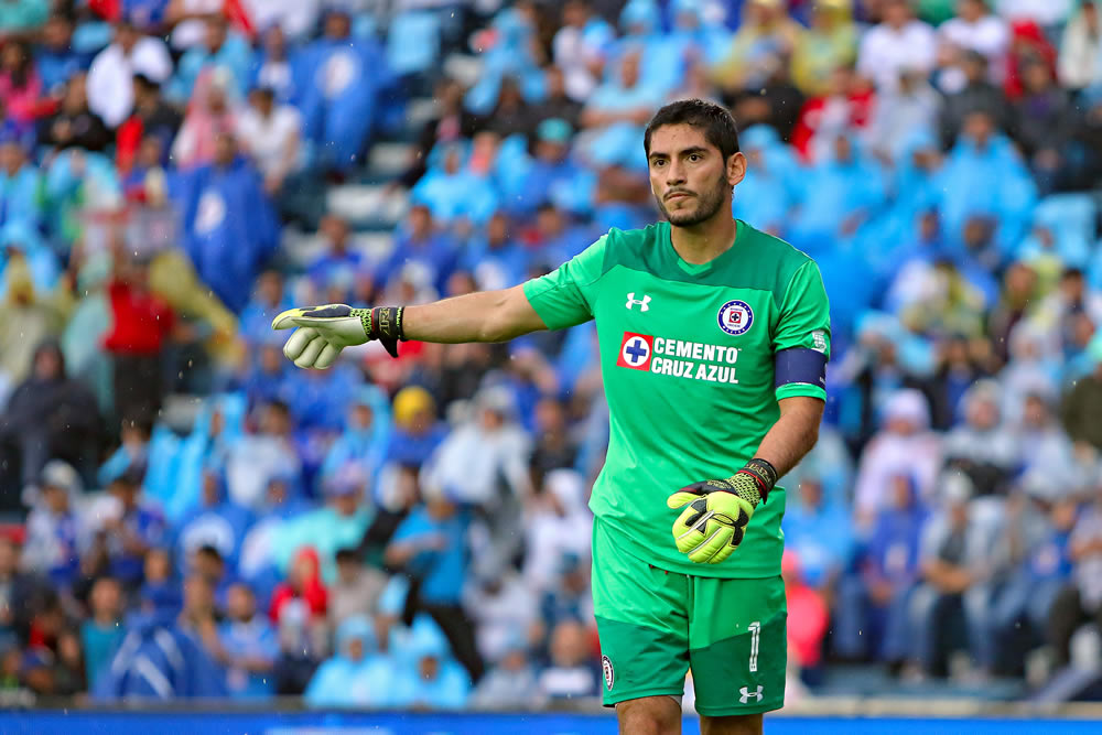 Aldrete metió golazo, Corona no dejaba pasar nada y Avilés Hurtado empató.