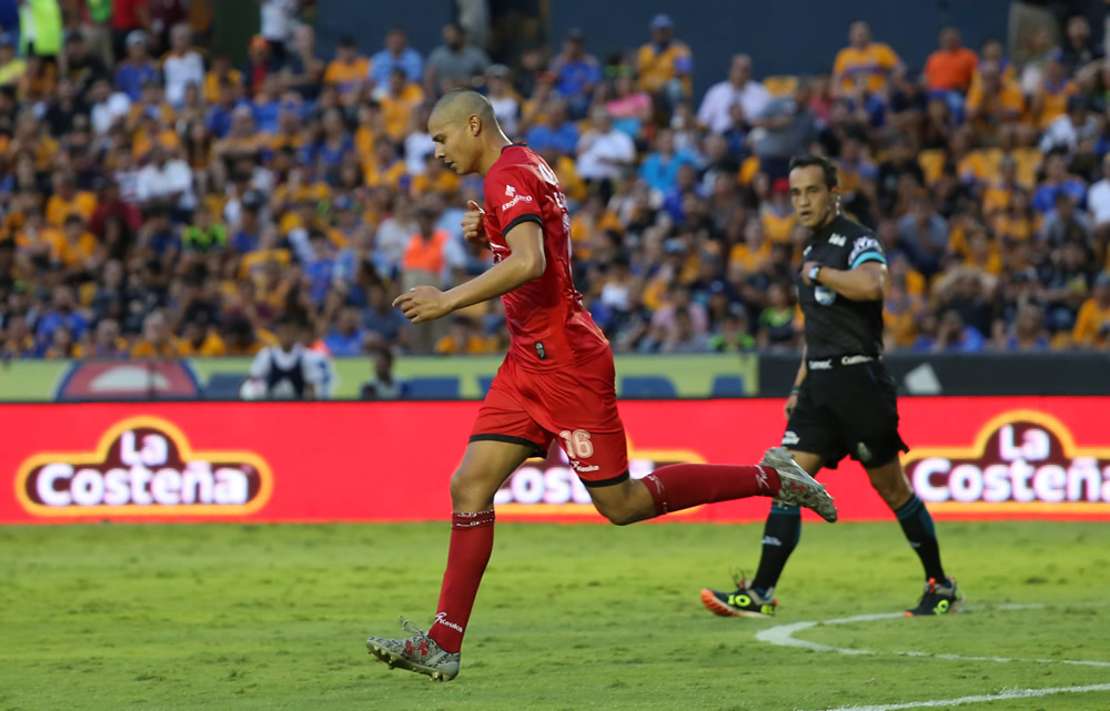Con garras afiladas, Tigres se despachó al 'Benjamín'