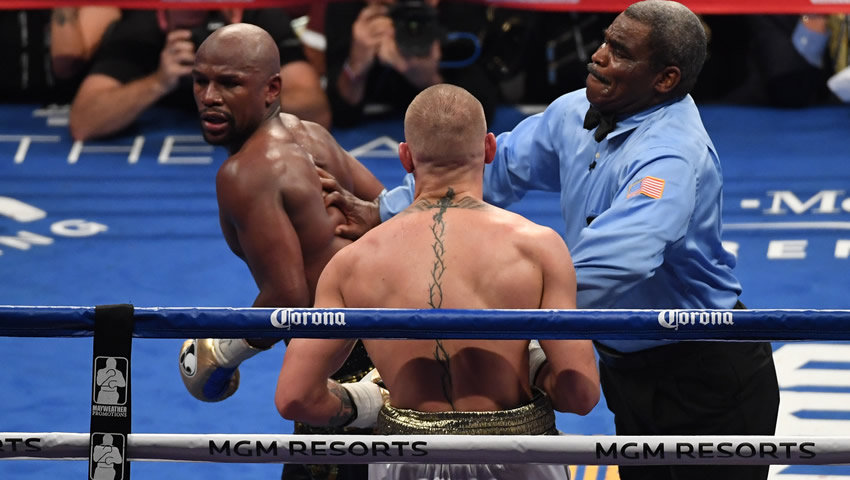 Mayweather venció por nocaut técnico a McGregor