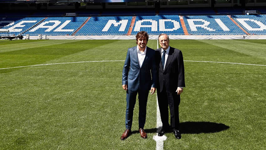 Fernando Alonso posa como nuevo Socio de Honor del Real Madrid