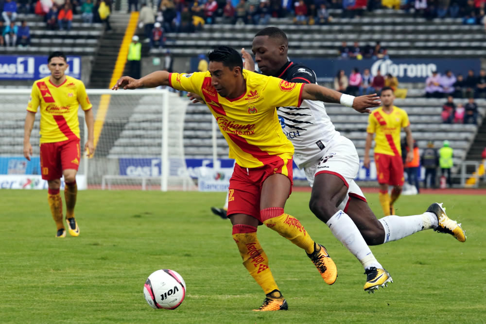 La Monarquía no tuvo piedad de Lobos BUAP y los cazó en su casa.