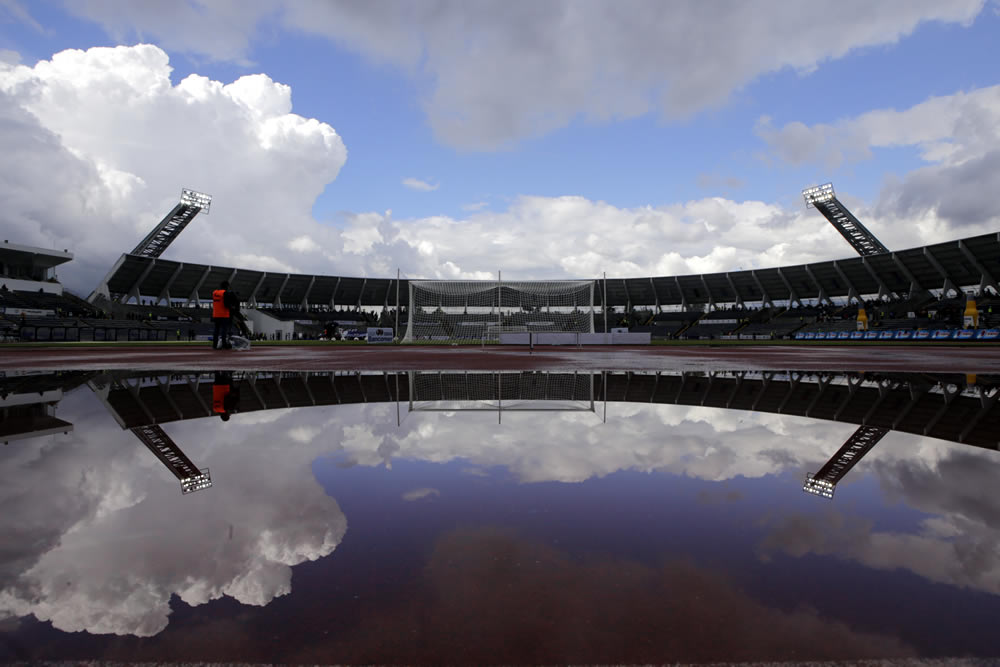 La Monarquía no tuvo piedad de Lobos BUAP y los cazó en su casa.