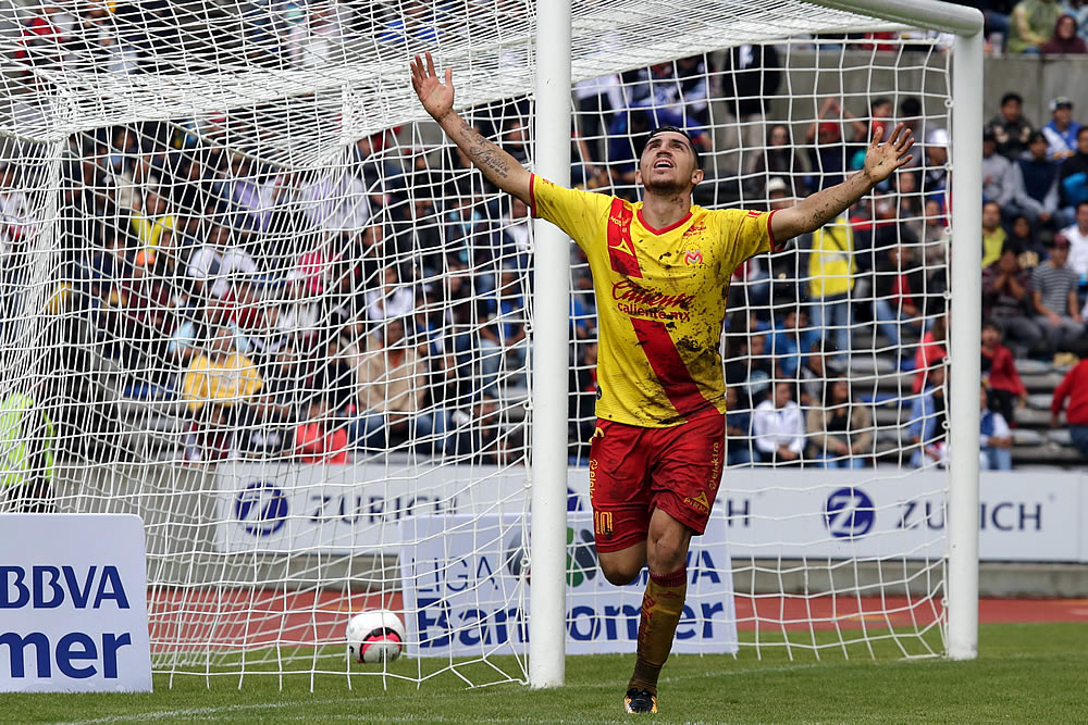 La Monarquía no tuvo piedad de Lobos BUAP y los cazó en su casa.