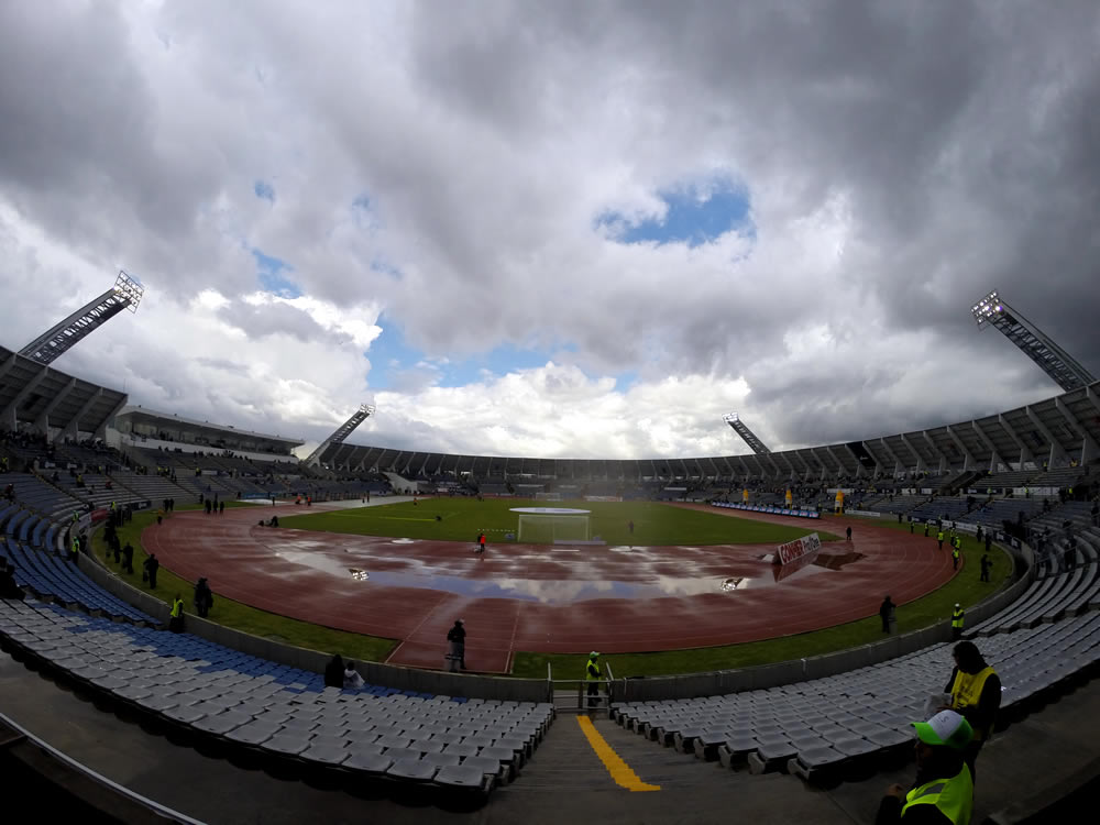 La Monarquía no tuvo piedad de Lobos BUAP y los cazó en su casa.