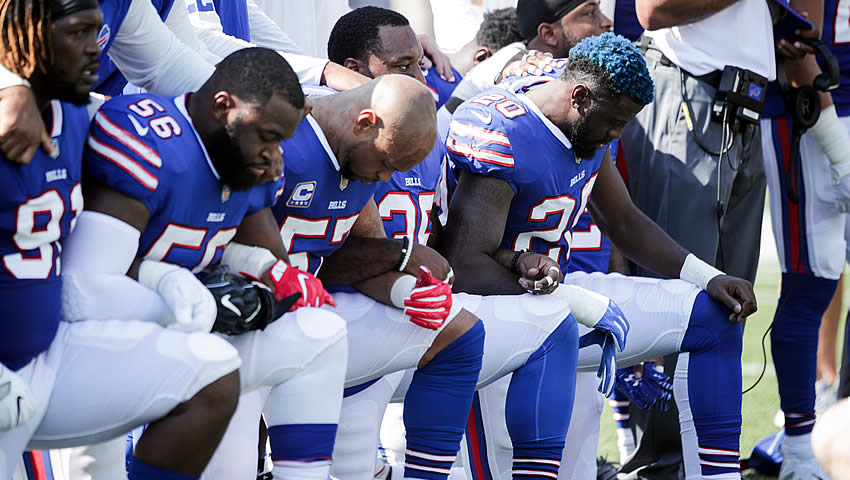 NFL 'desafía' a Trump; las protestas durante el himno de EE.UU.