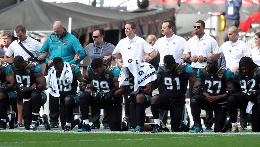 NFL 'desafía' a Trump; las protestas durante el himno de EE.UU.