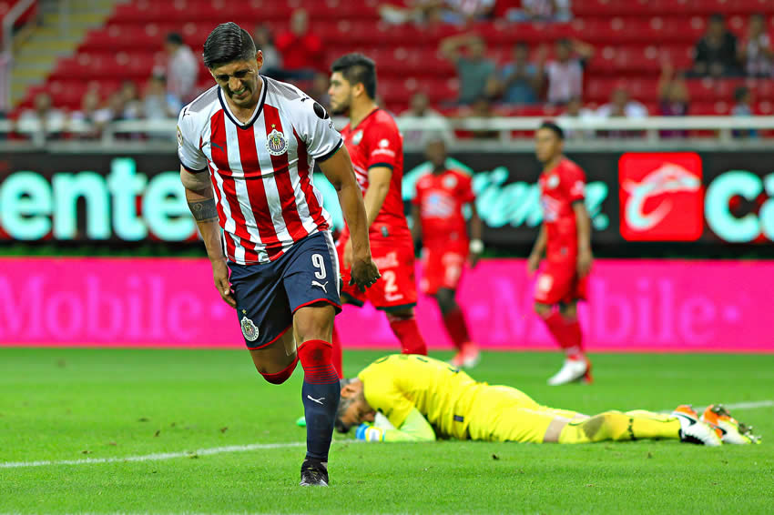 Mejores imágenes del Chivas 1-2 Lobos BUAP,  Jornada 11, Apertura 2017, Liga MX.