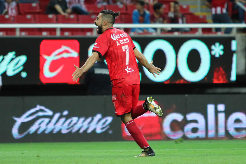 Mejores imágenes del Chivas 1-2 Lobos BUAP,  Jornada 11, Apertura 2017, Liga MX.