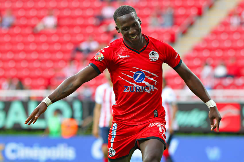 Mejores imágenes del Chivas 1-2 Lobos BUAP,  Jornada 11, Apertura 2017, Liga MX.