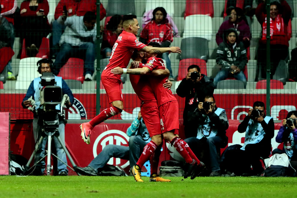 Los Diablos de Toluca no tuvieron piedad de unos Lobos que se desmoronan.