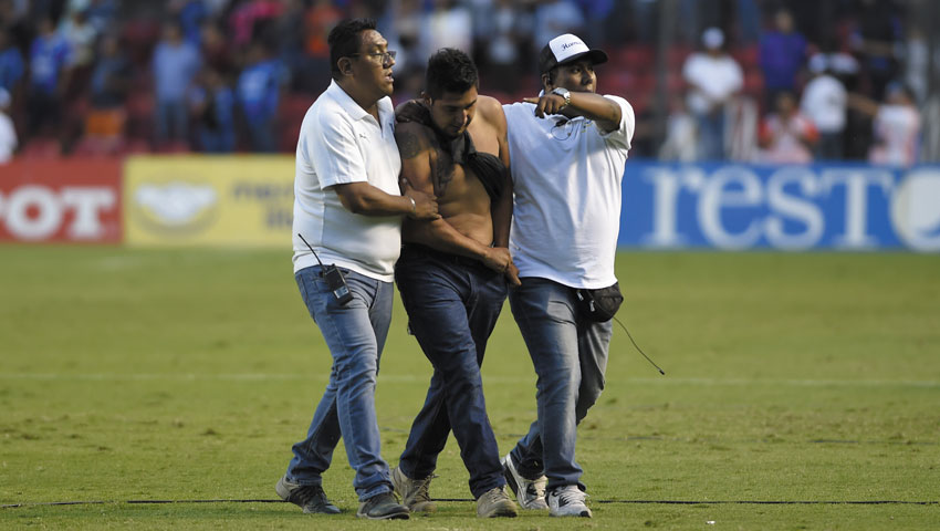 Debut de Tena, regreso de Rafa Márquez y ambiente festivo en la Corregidora