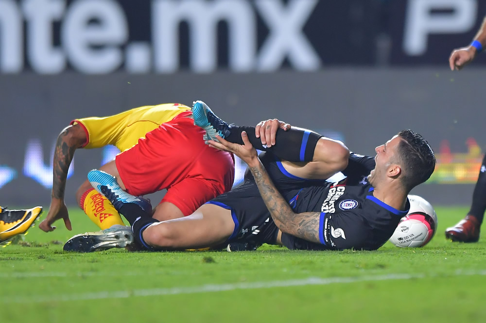 Cruz Azul venció a Morelia y dio un paso a la Liguilla