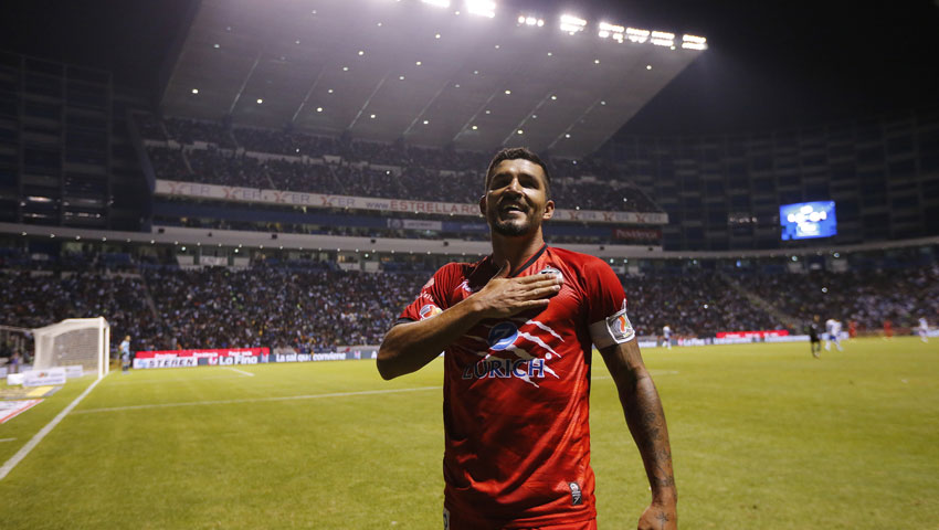 Así fue el primer derbi poblano en Liga MX