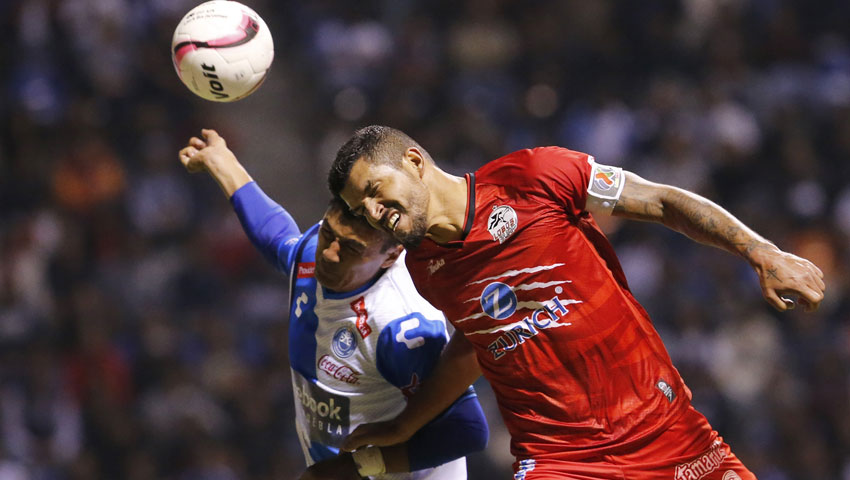 Así fue el primer derbi poblano en Liga MX