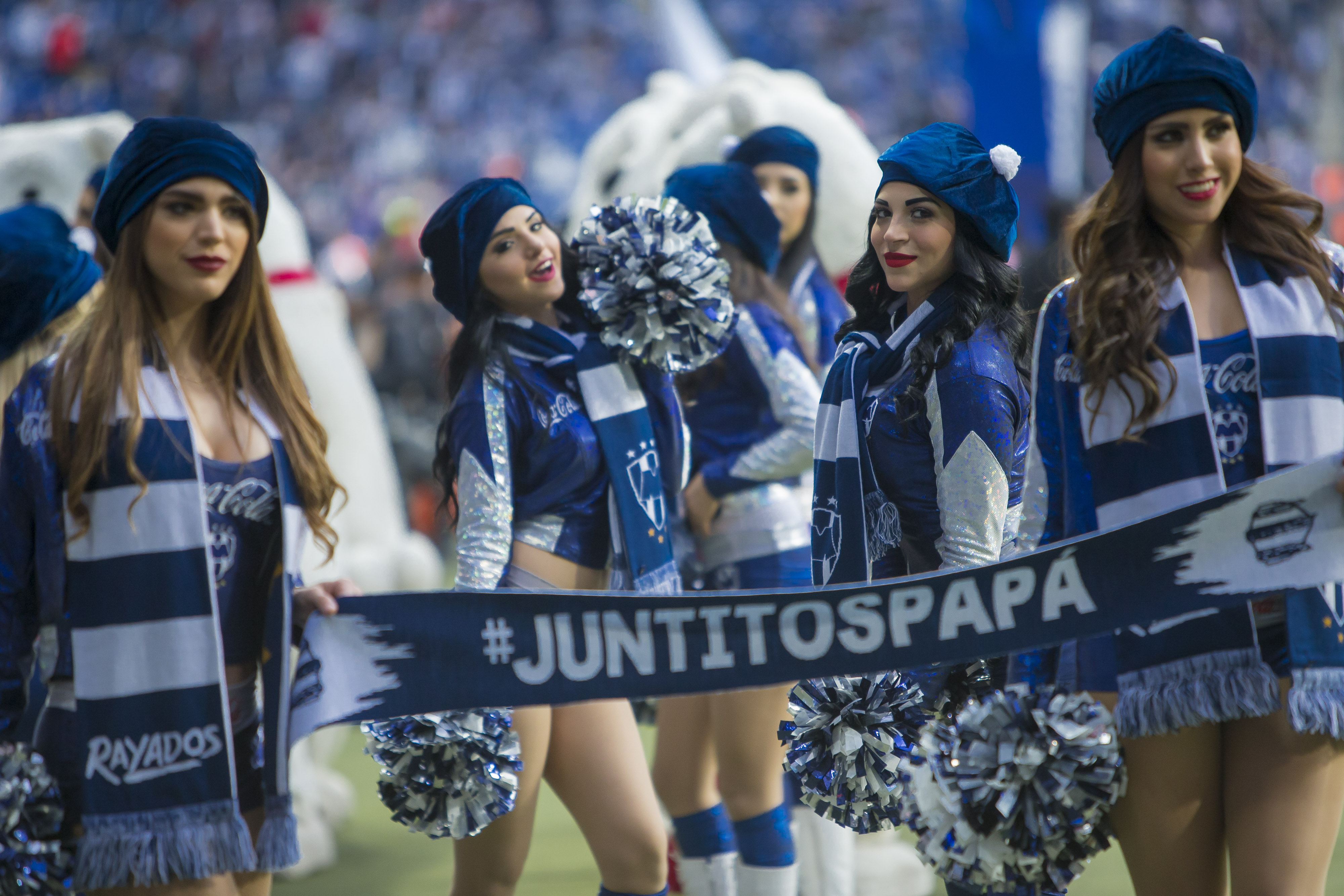 Las chicas de la final A2017 entre Monterrey-Tigres