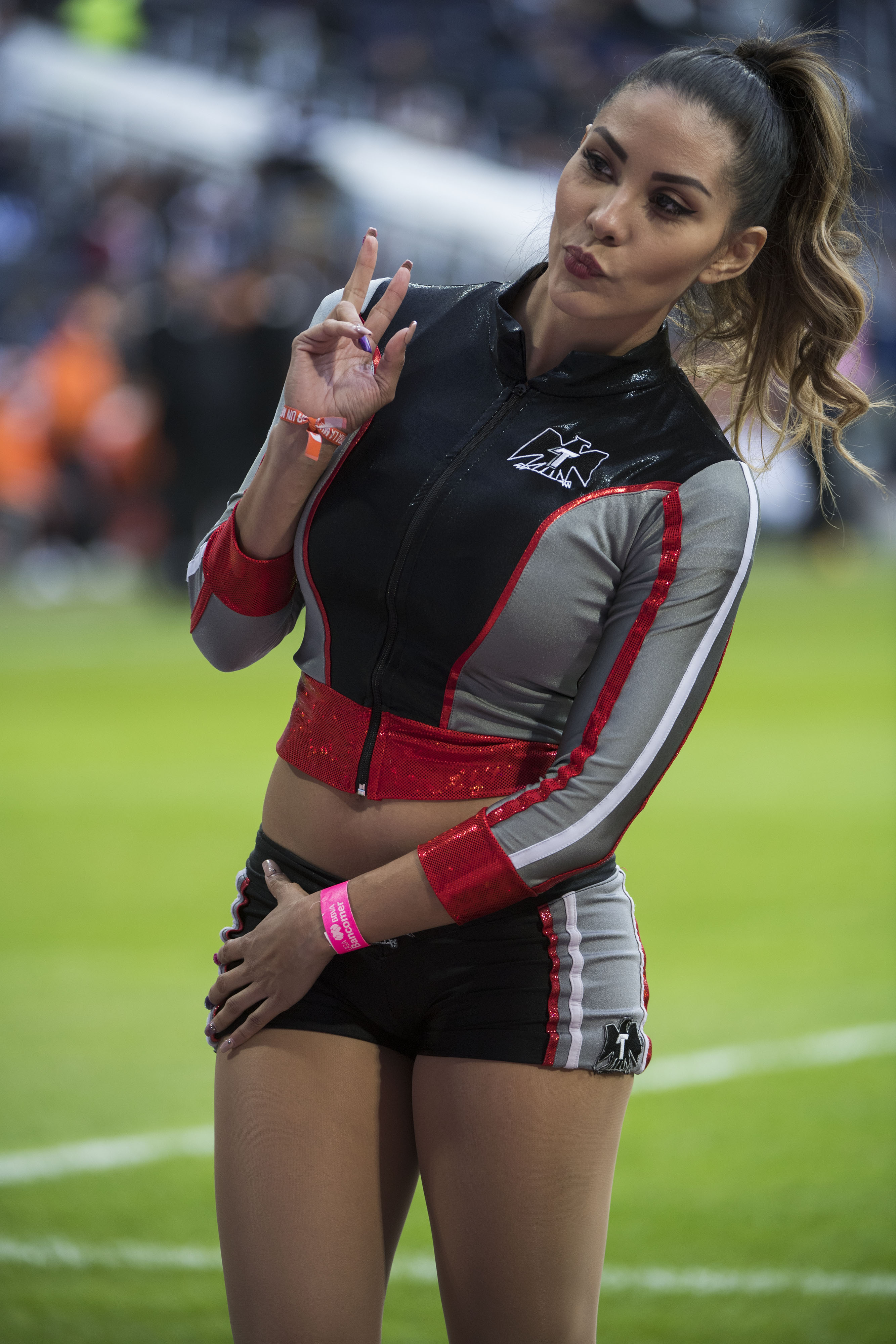 Las chicas de la final A2017 entre Monterrey-Tigres