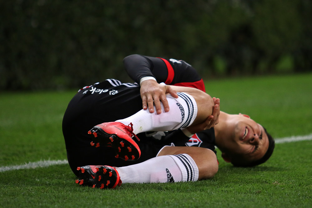 Boselli siguió en plan goleador y el León devoró al Zorro