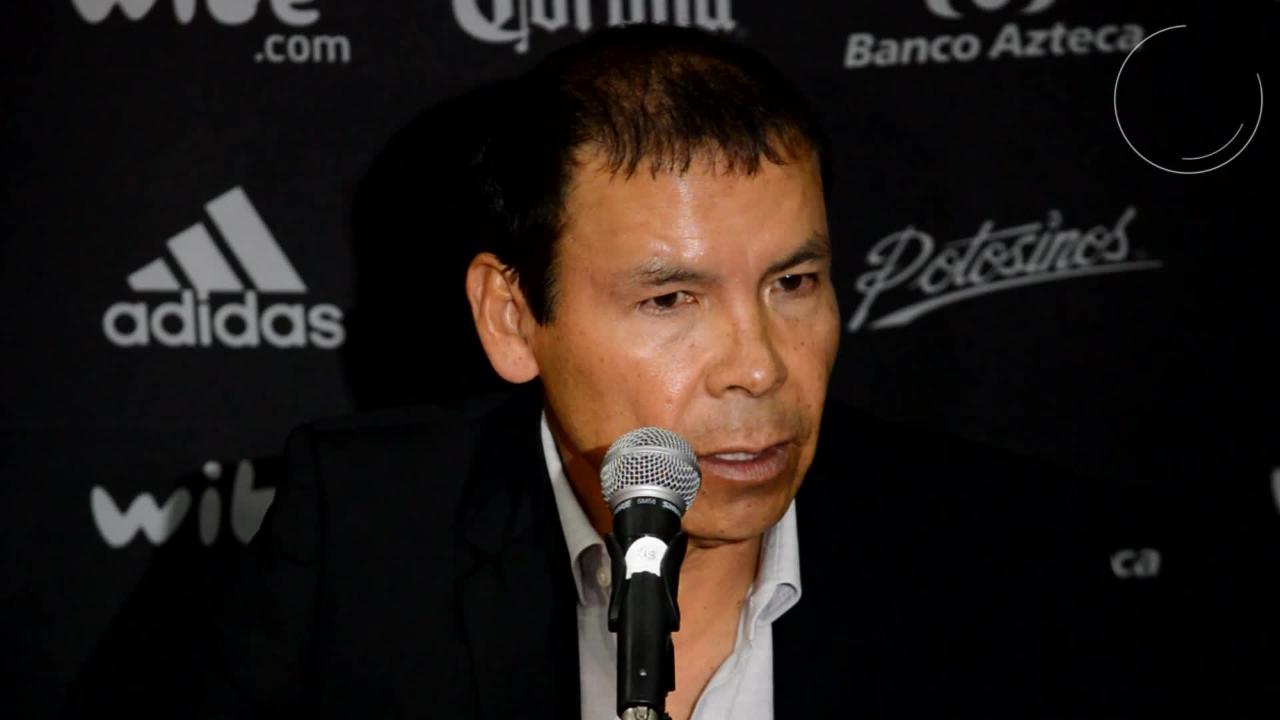 Profe Cruz admite preocupación por el inicio del equipo