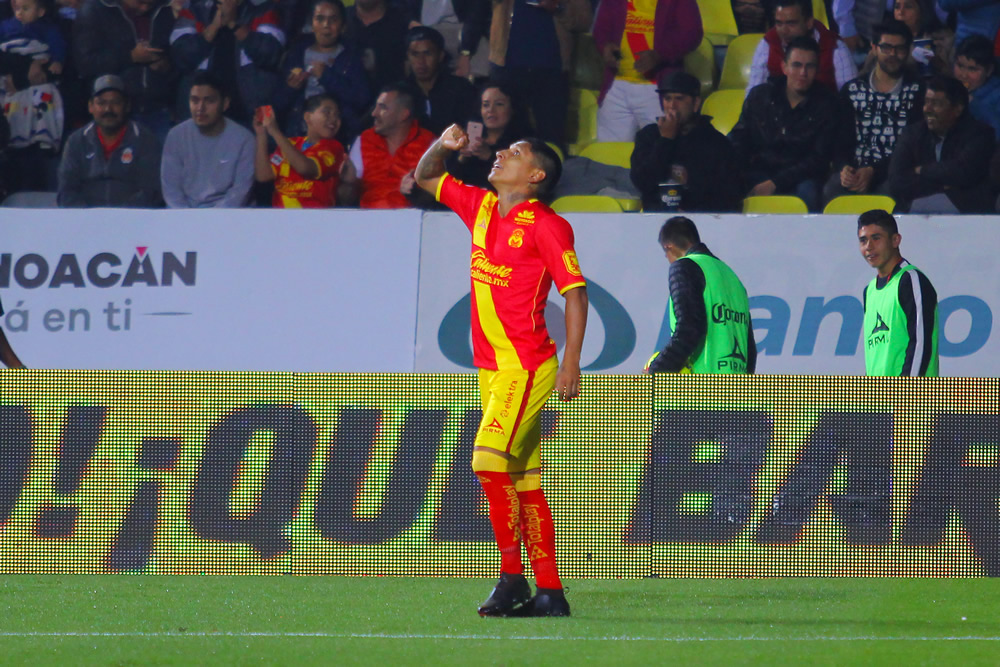 Con gol de Raúl Ruidíaz, Monarcas Morelia venció a la Franja de Puebla.