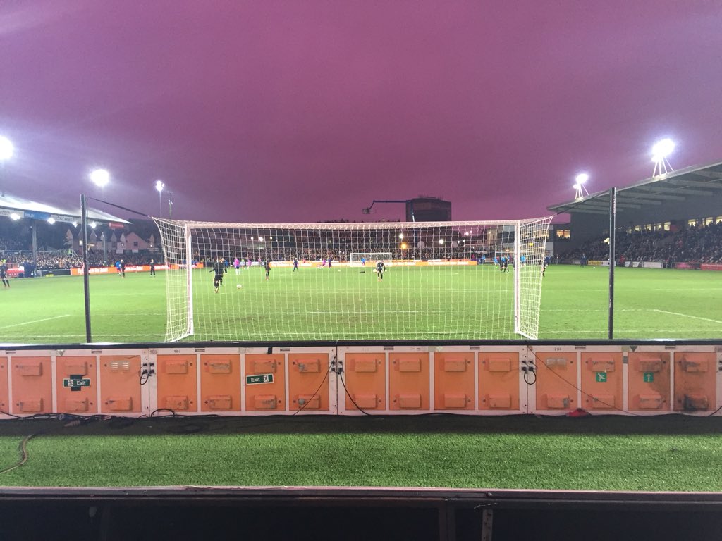 Galería: Cielo morado en la FA Cup entre Newport County y Tottenham
