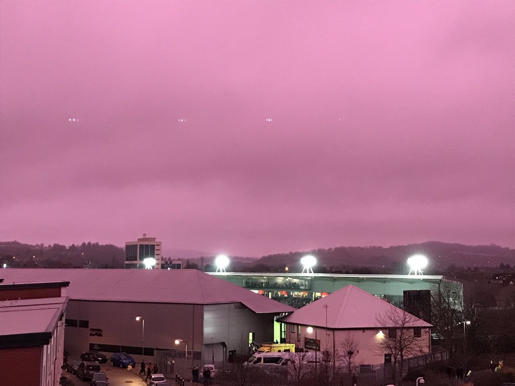 Galería: Cielo morado en la FA Cup entre Newport County y Tottenham