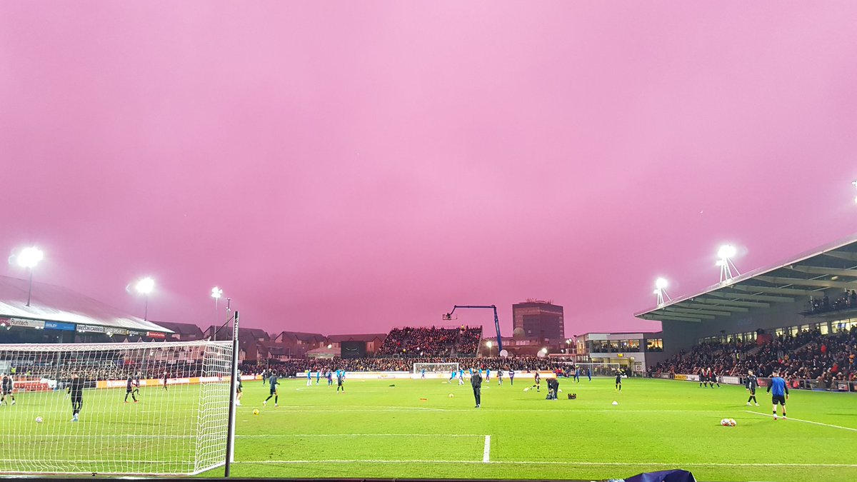 Galería: Cielo morado en la FA Cup entre Newport County y Tottenham