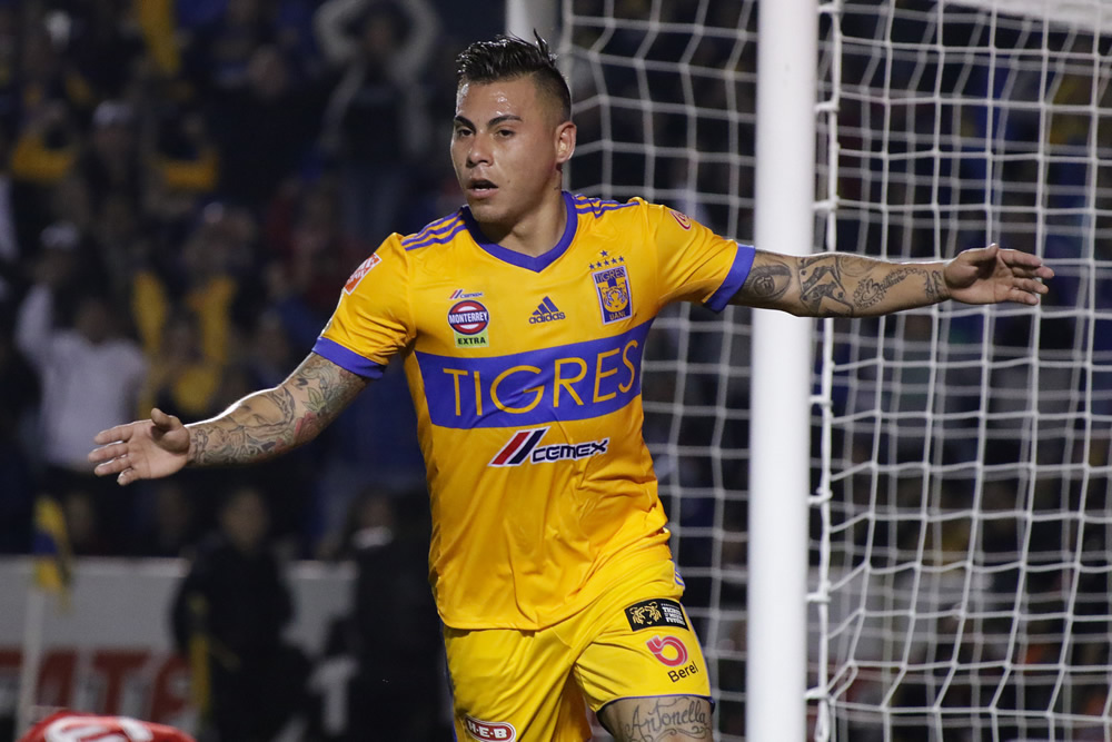 Tigres derrotó 3-2 a Pachuca para llegar a siete puntos en el torneo