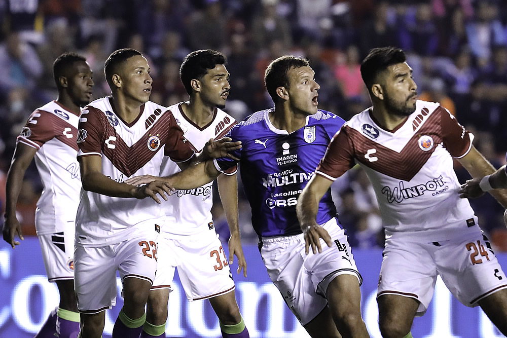 Dentellada que significa oxígeno puro para el Tiburón