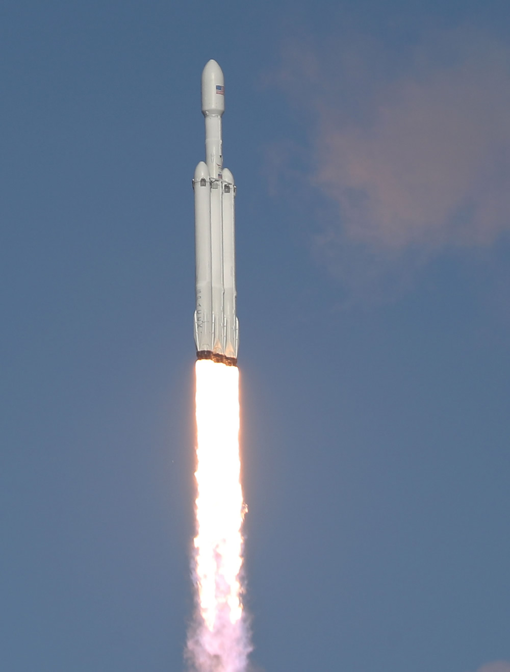 El Falcon Heavy es el cohete más poderoso del mundo.
