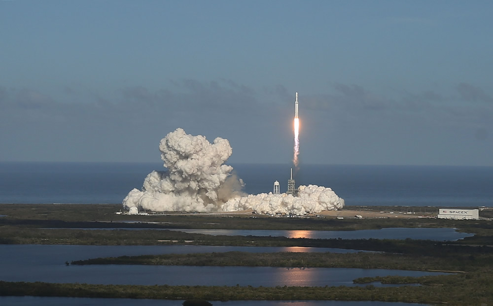 El Falcon Heavy es el cohete más poderoso del mundo.