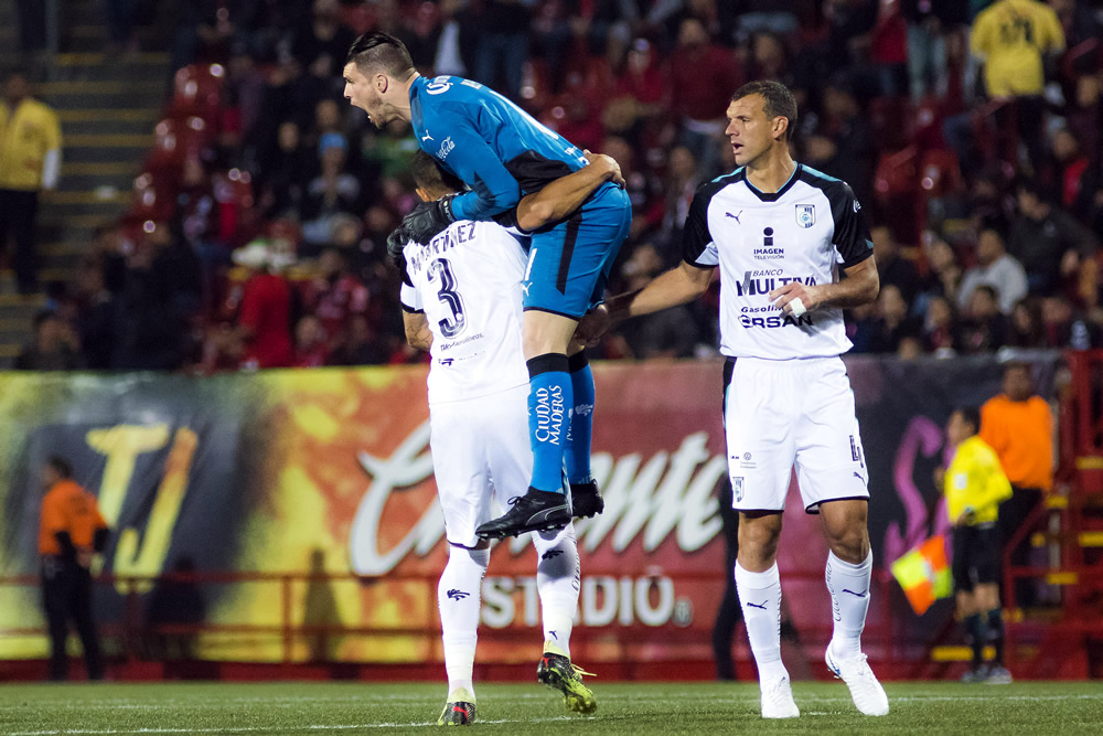 Galería: Edson Puch marcó doblete y castigó al Xolo