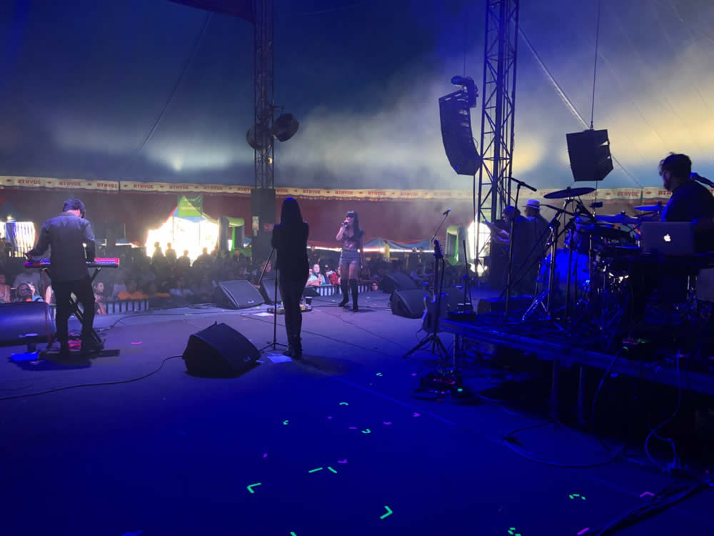 Así se vive la fiesta de Rock’N Fut en imágenes