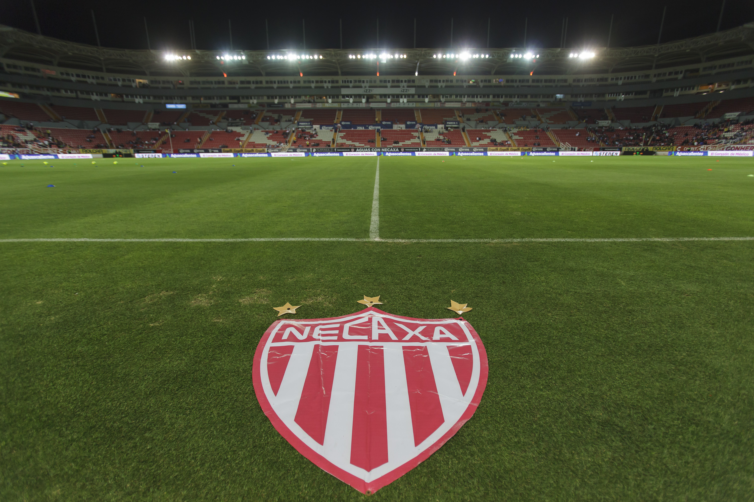 Necaxa electrocutó a Monterrey en el Victoria