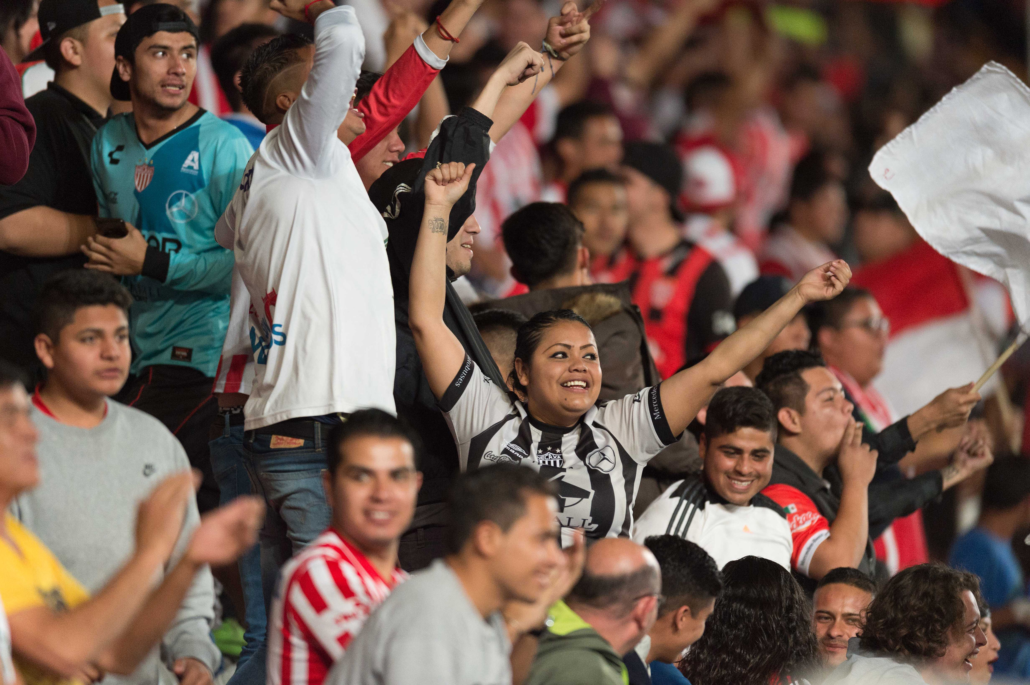 Necaxa electrocutó a Monterrey en el Victoria