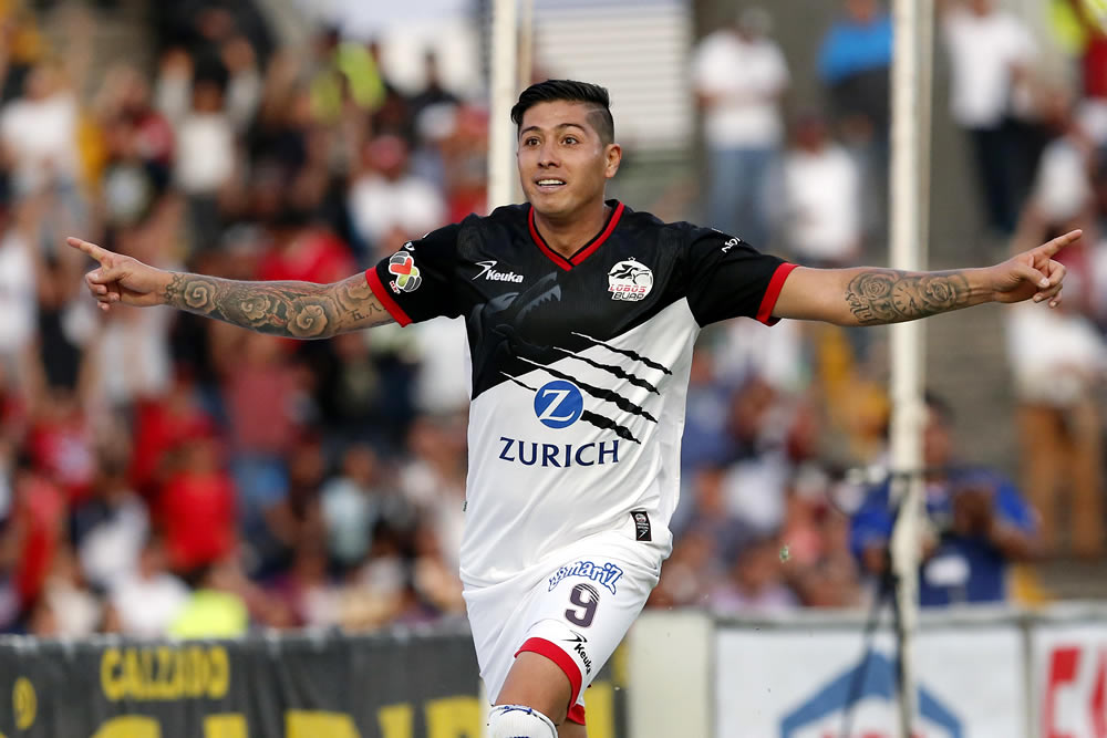 Cinco goles y Lobos BUAP masacró a los Tiburones de Veracruz.