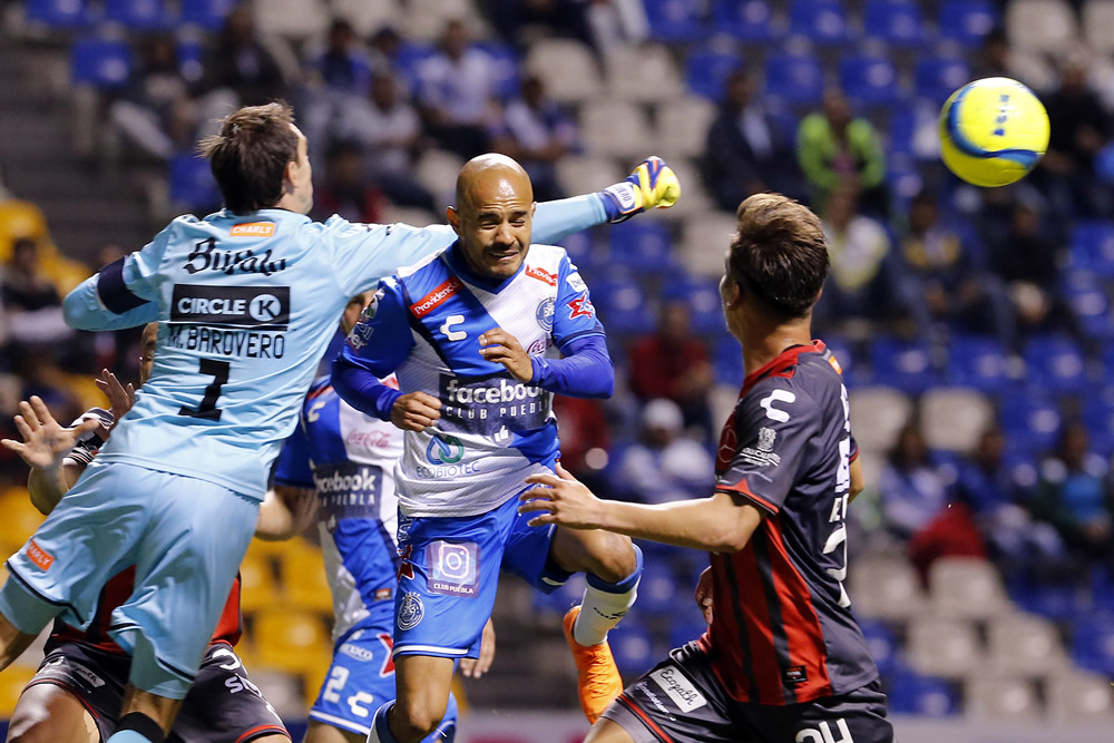 De último minuto y con golazo de Barragán los Rayos robaron la victoria.