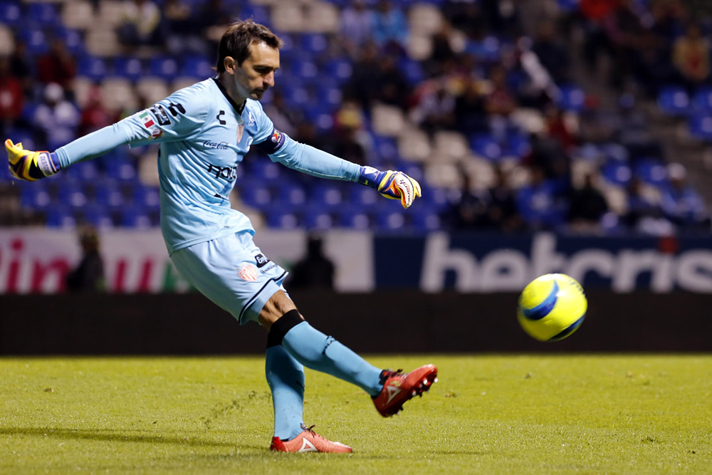 De último minuto y con golazo de Barragán los Rayos robaron la victoria.