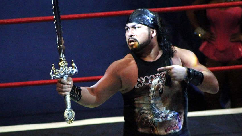 Honor al nombre! Rey Escorpión es el nuevo Rey de Reyes de AAA