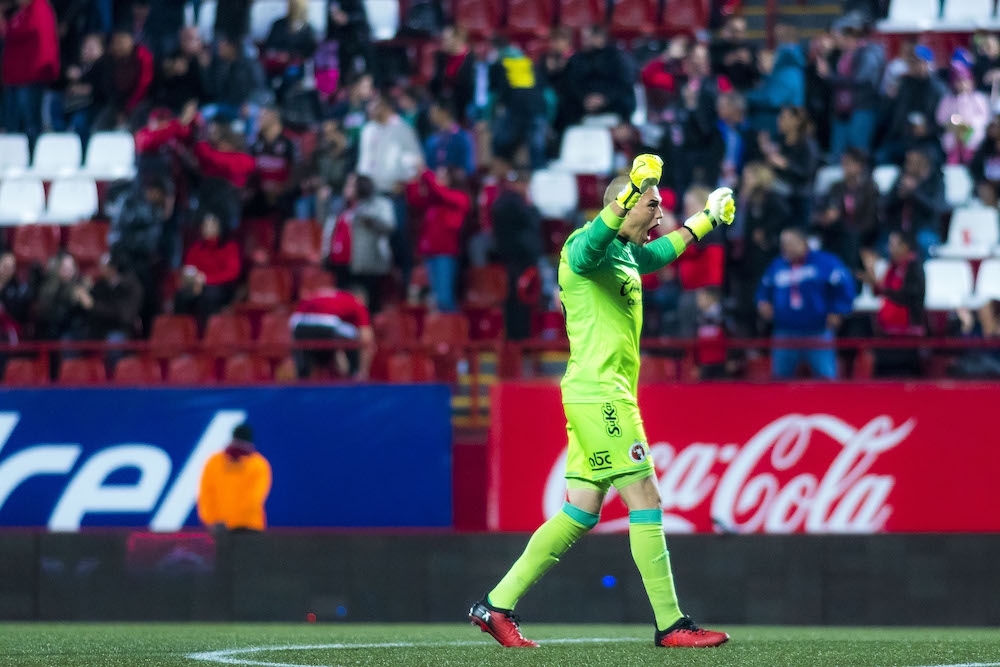Los postes fueron aliados de Monarcas en Tijuana